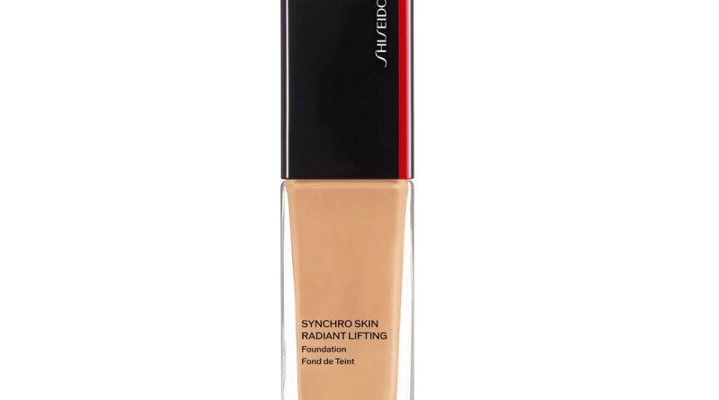 Shiseido Synchro Skin Radiant Lifting Foundation Review 2024