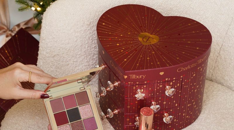 Charlotte Tilbury Holiday launches, Treasure Chest, Pillow Talk Beautyverse Palette and more