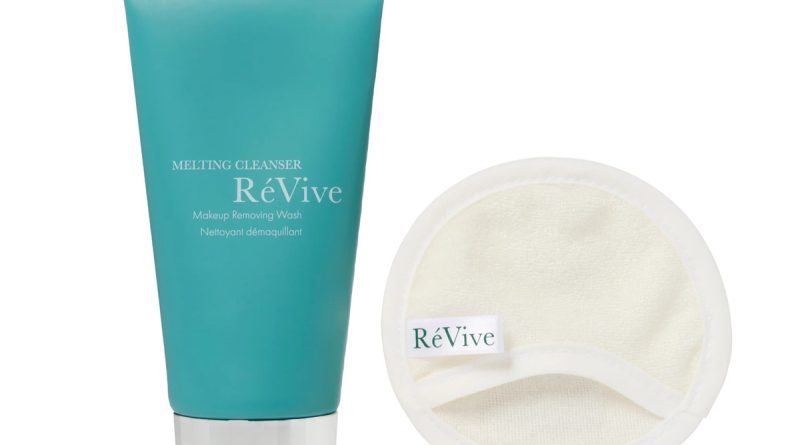 RéVive Melting Cleanser Makeup Removing Wash Review