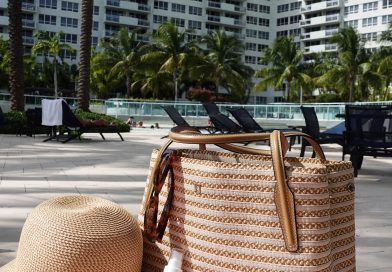 Eric Javits Squishee Isla Bag